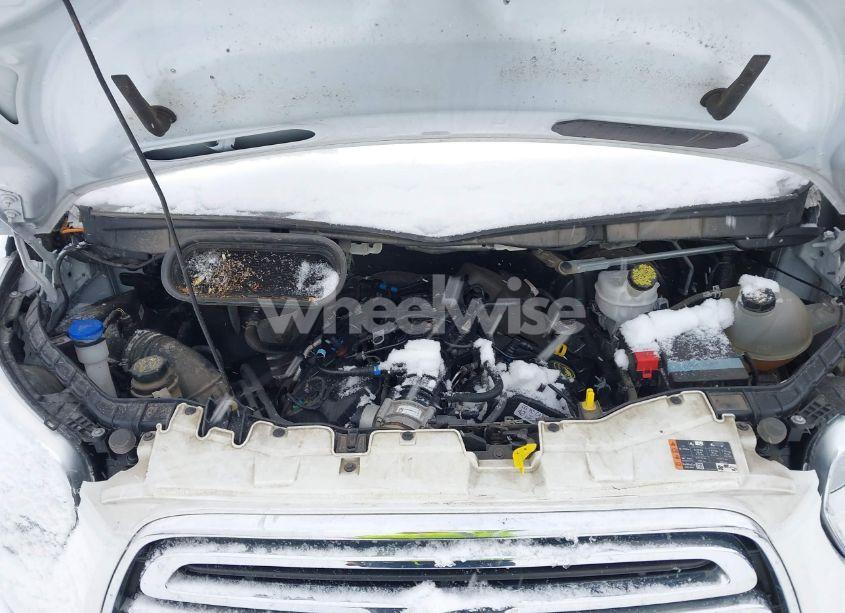 Photo 10 of 2019 Ford Transit-250 (VIN 1FTYR1ZG5KKB45251)
