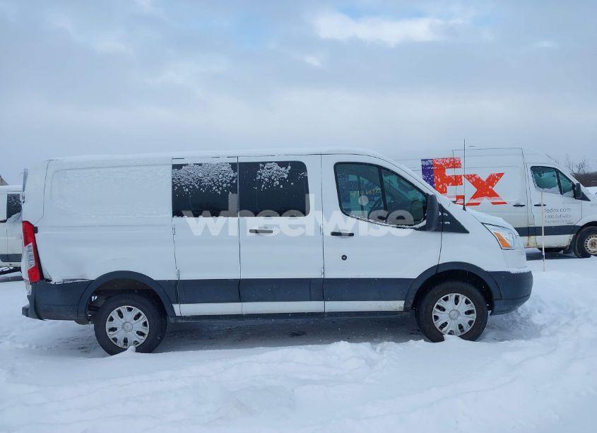 Photo 13 of 2019 Ford Transit-250 (VIN 1FTYR1ZG5KKB45251)