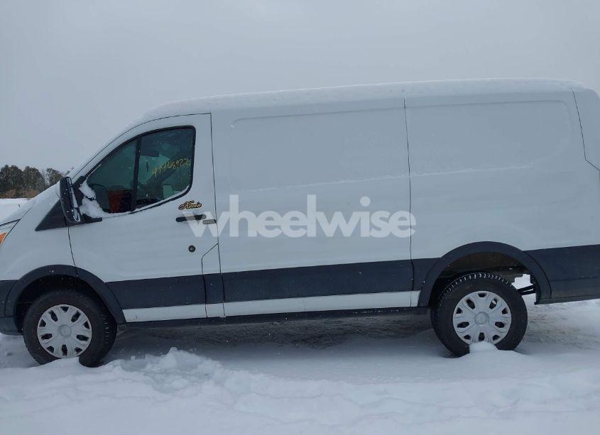 Photo 14 of 2019 Ford Transit-250 (VIN 1FTYR1ZG5KKB45251)