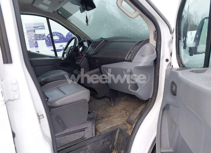 Photo 5 of 2019 Ford Transit-250 (VIN 1FTYR1ZG5KKB45251)