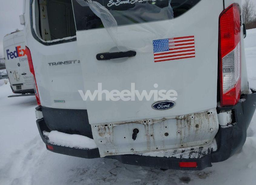 Photo 6 of 2019 Ford Transit-250 (VIN 1FTYR1ZG5KKB45251)