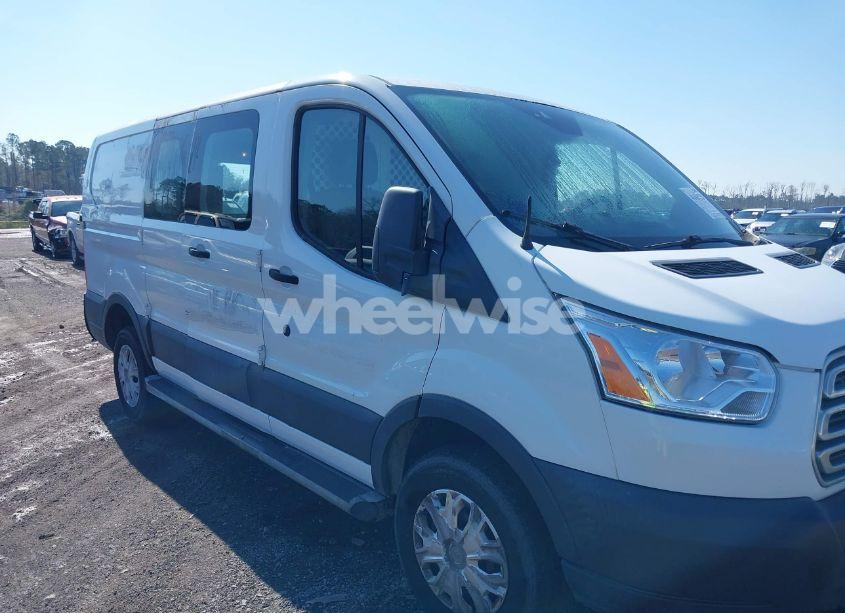Photo 6 of 2016 Ford Transit-250 (VIN 1FTYR1ZM0GKB20559)