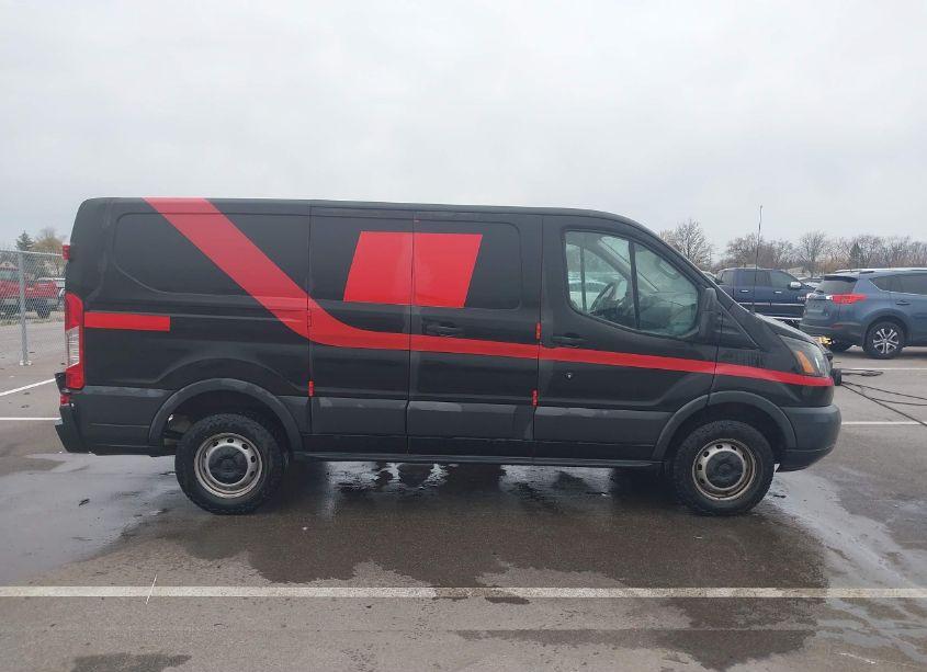 Photo 13 of 2017 Ford Transit-250 N/A (VIN 1FTYR1ZM0HKA25484)