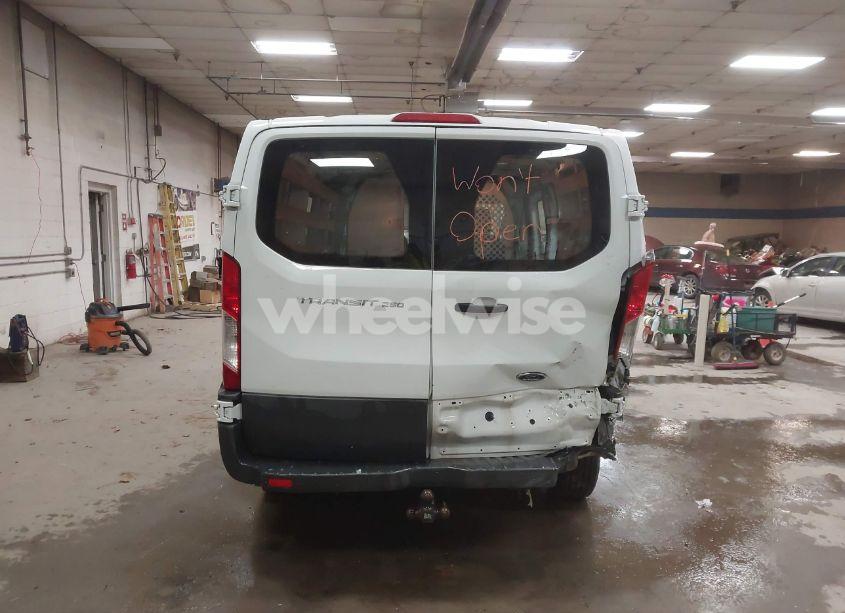 Photo 17 of 2016 Ford Transit-250 (VIN 1FTYR1ZM1GKA87491)