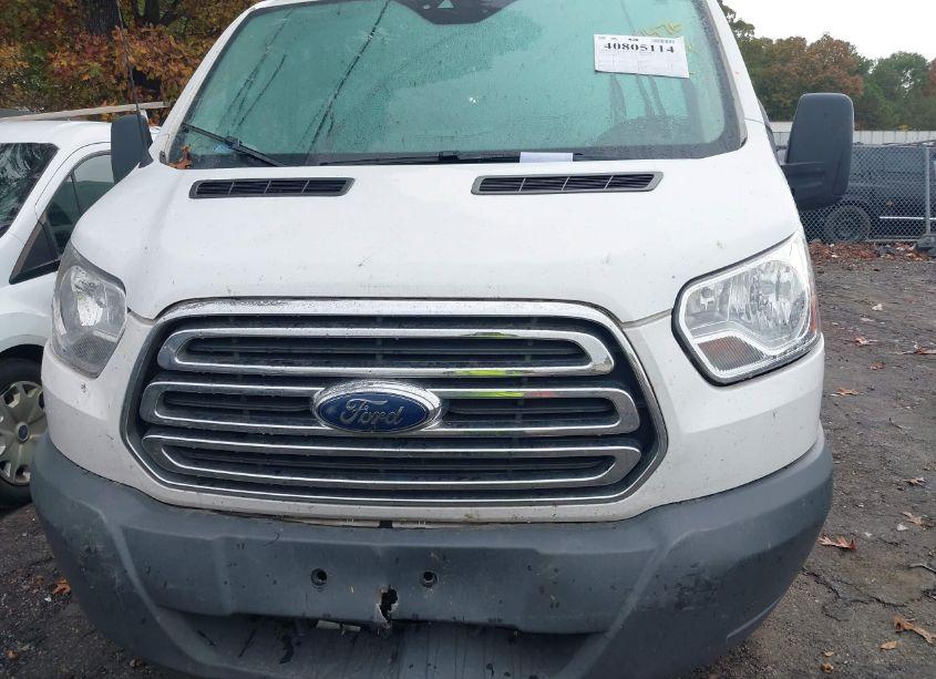 Photo 12 of 2018 Ford Transit-250 (VIN 1FTYR1ZM1JKA64476)