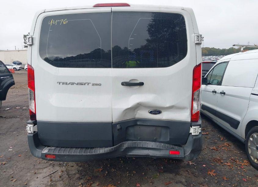 Photo 16 of 2018 Ford Transit-250 (VIN 1FTYR1ZM1JKA64476)
