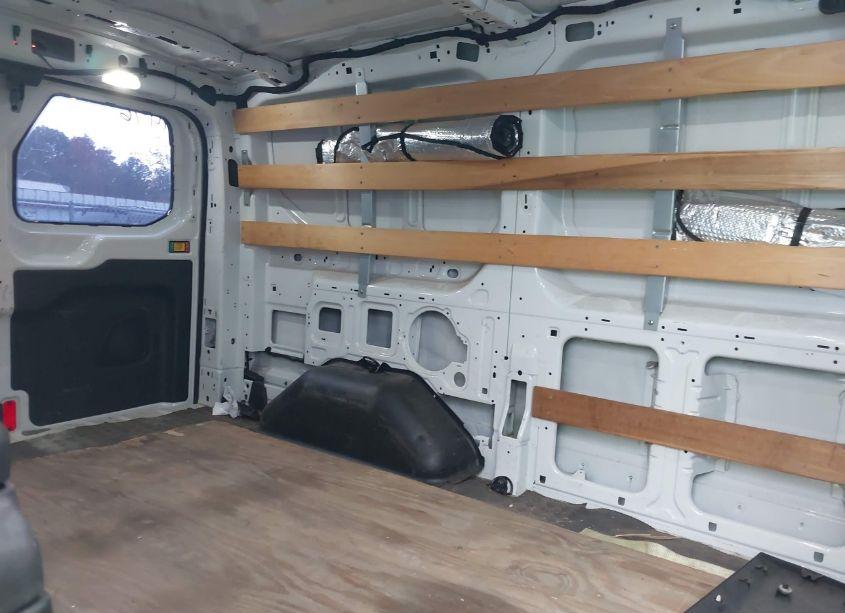 Photo 8 of 2018 Ford Transit-250 (VIN 1FTYR1ZM1JKA64476)