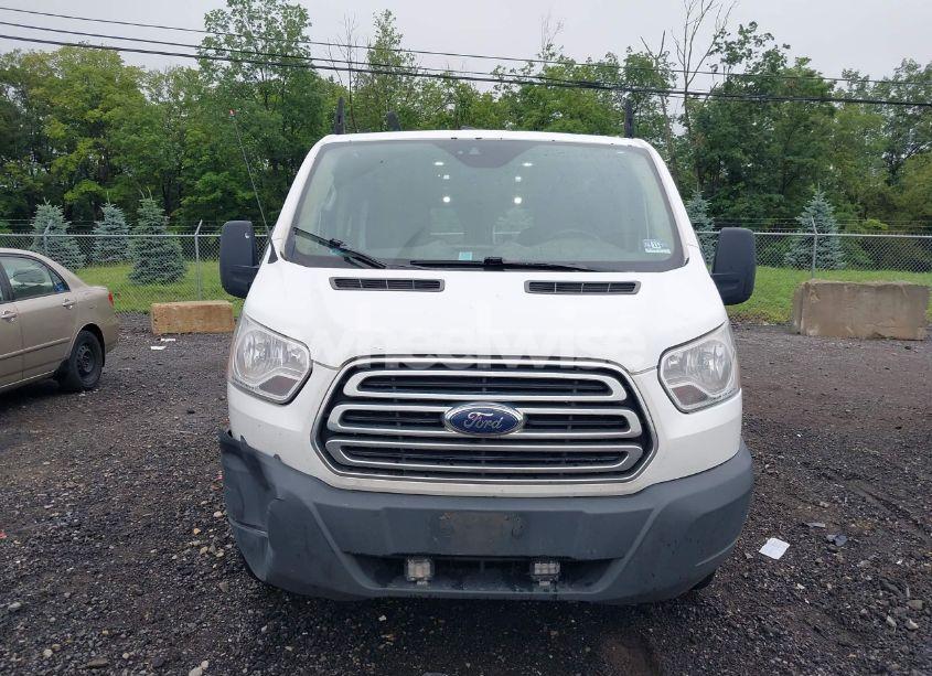 Photo 12 of 2018 Ford Transit-250 (VIN 1FTYR1ZM1JKB18598)