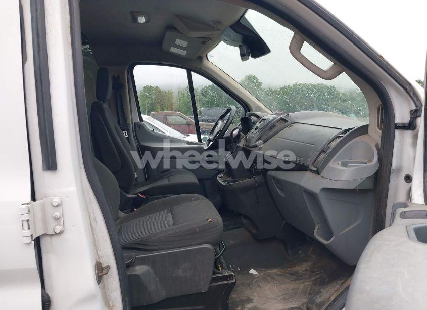 Photo 5 of 2018 Ford Transit-250 (VIN 1FTYR1ZM1JKB18598)