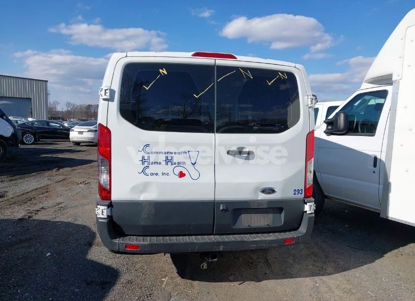 Photo 15 of 2018 Ford Transit-250 (VIN 1FTYR1ZM1JKB32422)