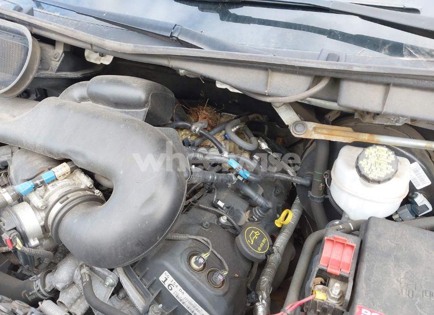 Photo 9 of 2018 Ford Transit-250 (VIN 1FTYR1ZM1JKB32422)