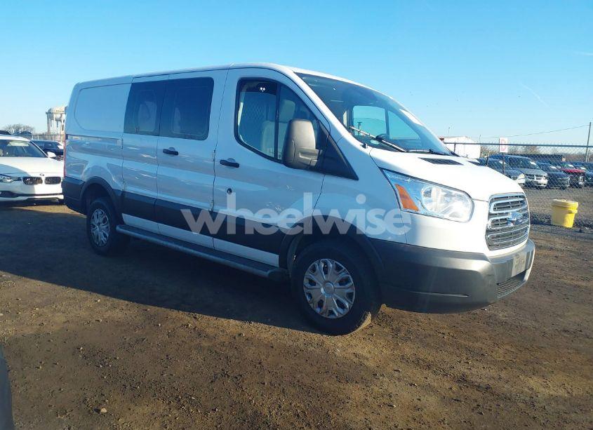2019 Ford Transit-250 (VIN 1FTYR1ZM1KKB01558) main photo