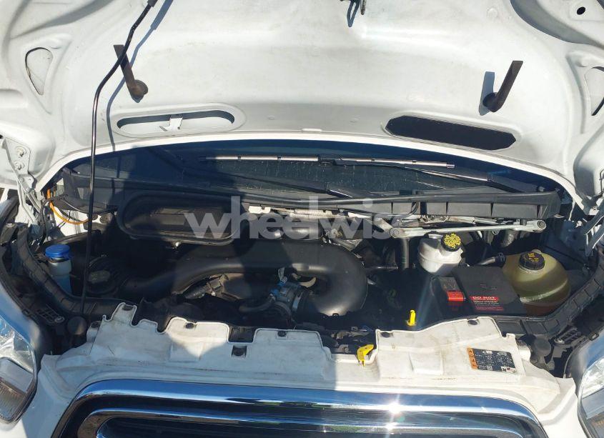 Photo 10 of 2019 Ford Transit-250 (VIN 1FTYR1ZM1KKB01558)