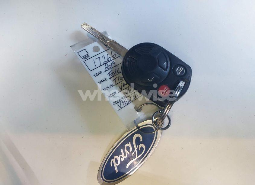 Photo 11 of 2019 Ford Transit-250 (VIN 1FTYR1ZM1KKB01558)