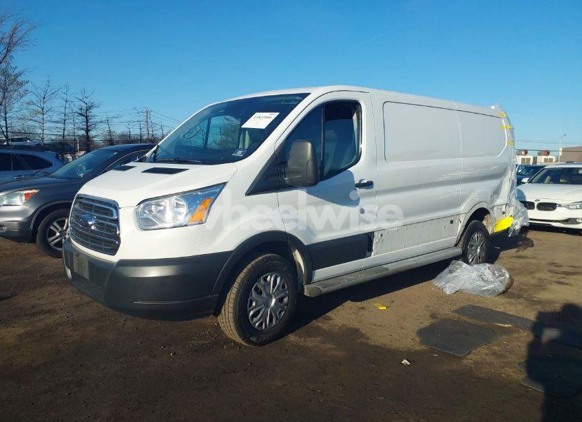 Photo 2 of 2019 Ford Transit-250 (VIN 1FTYR1ZM1KKB01558)
