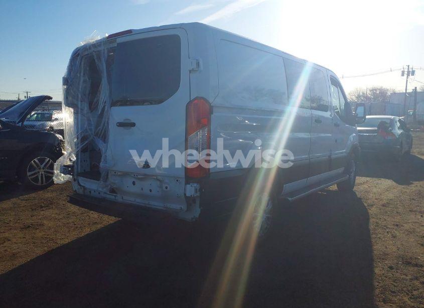 Photo 4 of 2019 Ford Transit-250 (VIN 1FTYR1ZM1KKB01558)