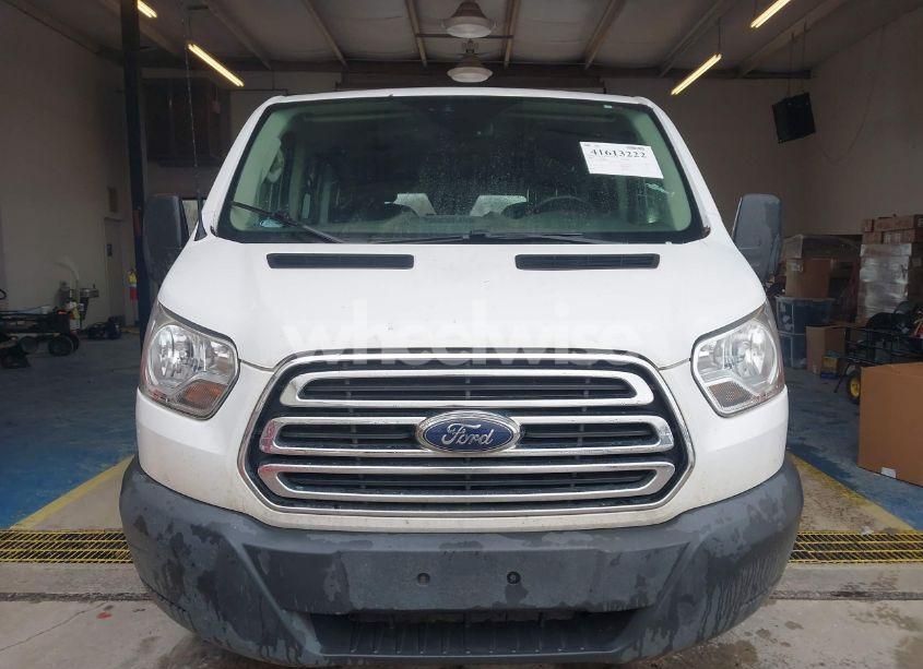 Photo 12 of 2018 Ford Transit-250 (VIN 1FTYR1ZM2JKB17525)