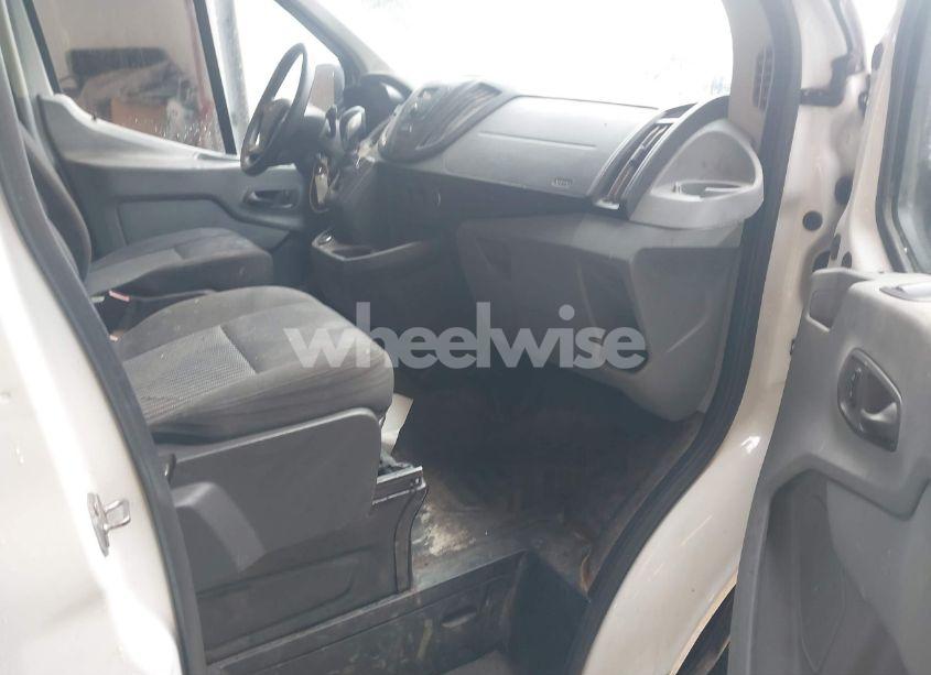 Photo 5 of 2018 Ford Transit-250 (VIN 1FTYR1ZM2JKB17525)