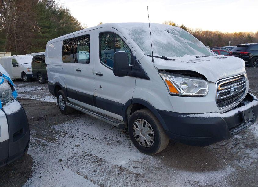 2016 Ford Transit-250 (VIN 1FTYR1ZM4GKB19740) main photo