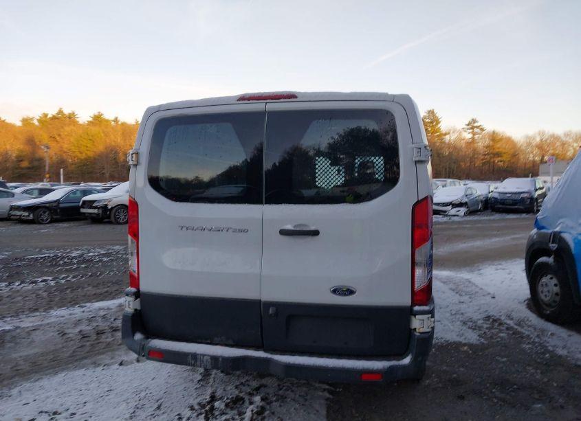 Photo 16 of 2016 Ford Transit-250 (VIN 1FTYR1ZM4GKB19740)