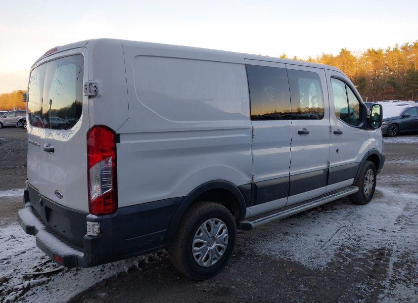 Photo 4 of 2016 Ford Transit-250 (VIN 1FTYR1ZM4GKB19740)