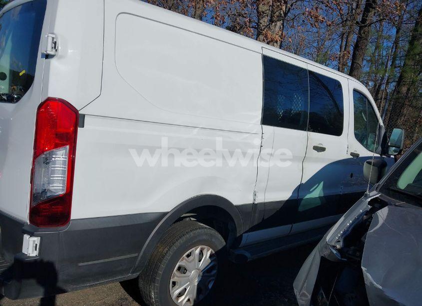 Photo 13 of 2019 Ford Transit-250 (VIN 1FTYR1ZM5KKB21201)