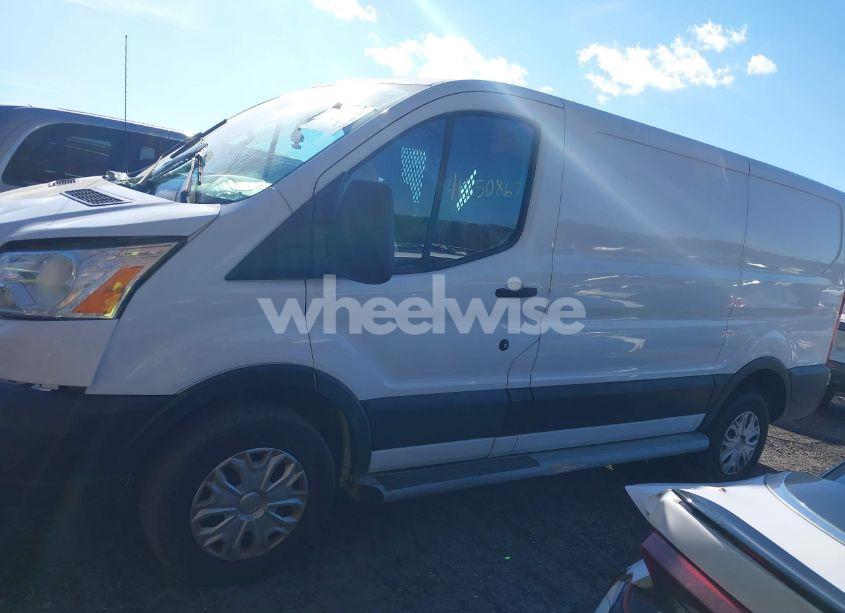 Photo 14 of 2019 Ford Transit-250 (VIN 1FTYR1ZM5KKB21201)