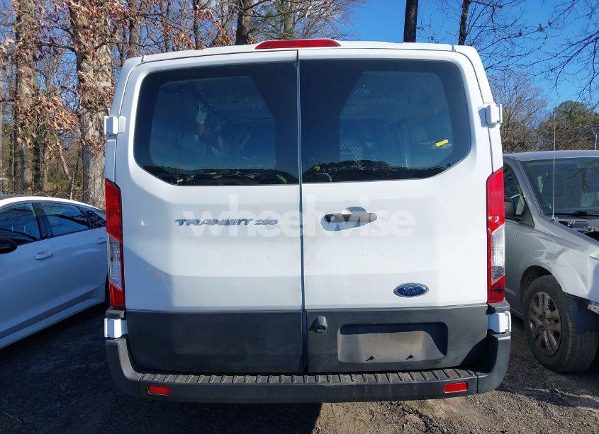 Photo 16 of 2019 Ford Transit-250 (VIN 1FTYR1ZM5KKB21201)