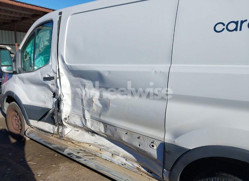 Photo 14 of 2018 Ford Transit-250 (VIN 1FTYR1ZM6JKA89034)