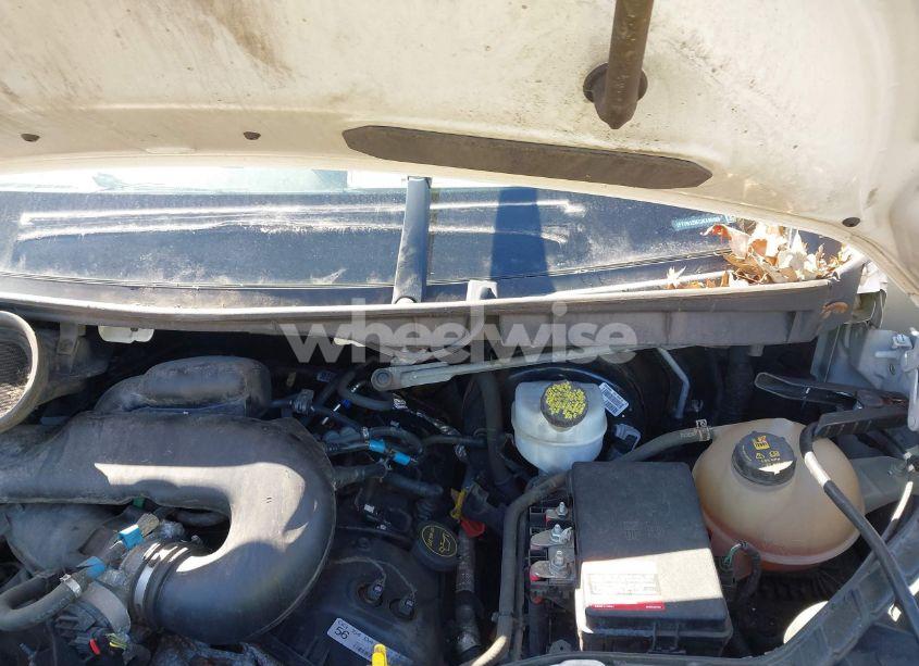 Photo 10 of 2018 Ford Transit-250 (VIN 1FTYR1ZM7JKA98468)