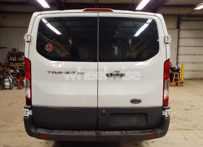 Photo 16 of 2018 Ford Transit-250 (VIN 1FTYR1ZM7JKA98468)