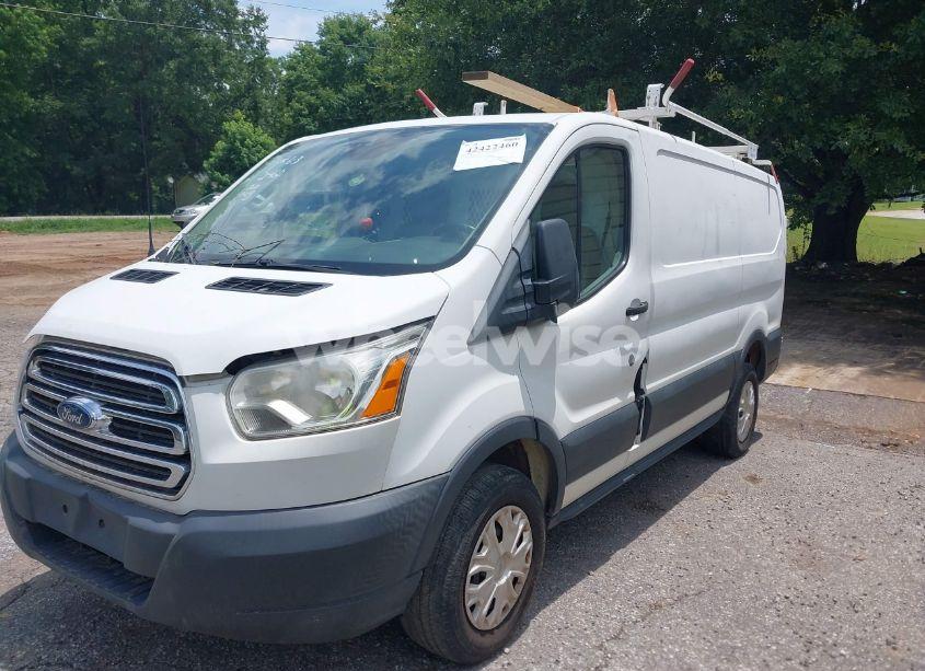 Photo 2 of 2018 Ford Transit-250 (VIN 1FTYR1ZM8JKA50770)