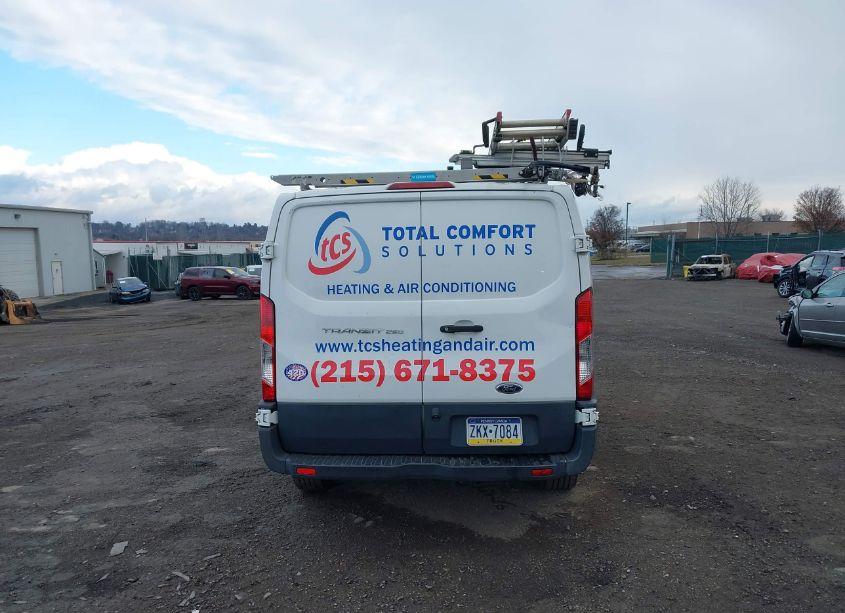 Photo 16 of 2018 Ford Transit-250 (VIN 1FTYR1ZM9JKA30690)