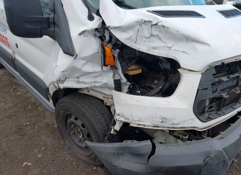 Photo 6 of 2018 Ford Transit-250 (VIN 1FTYR1ZM9JKA30690)