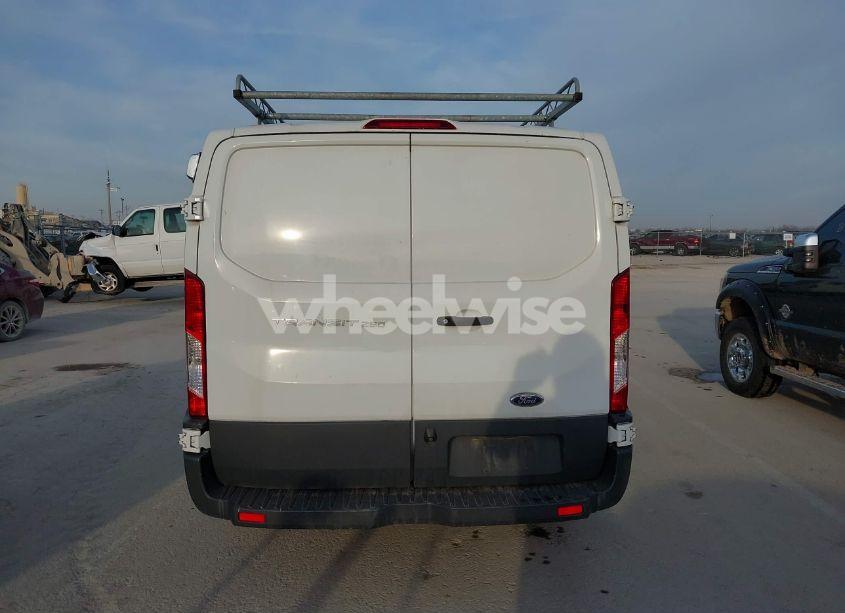 Photo 16 of 2018 Ford Transit-250 (VIN 1FTYR1ZM9JKA79646)