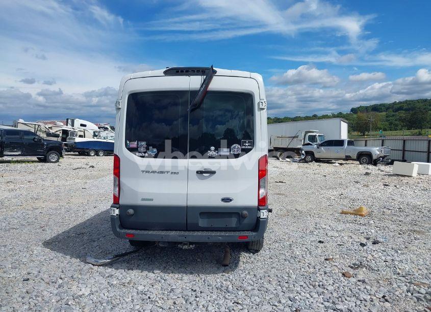 Photo 20 of 2018 Ford Transit-250 (VIN 1FTYR2CG0JKA31607)