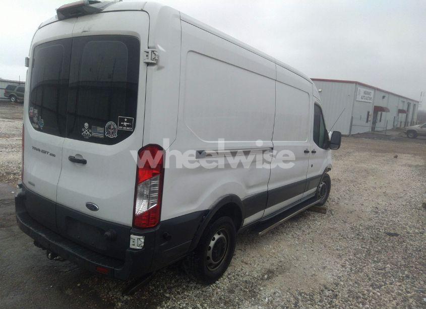 Photo 4 of 2018 Ford Transit-250 (VIN 1FTYR2CG0JKA31607)