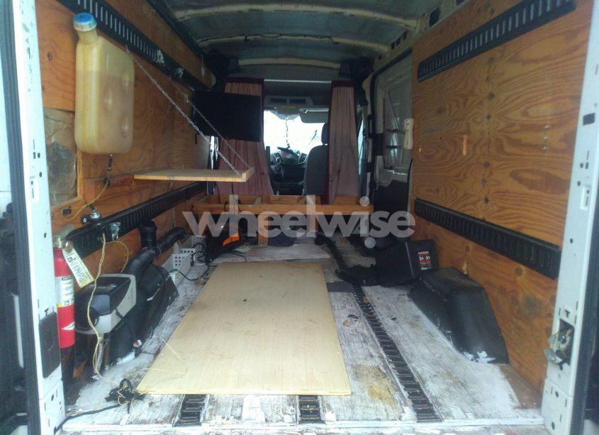 Photo 8 of 2018 Ford Transit-250 (VIN 1FTYR2CG0JKA31607)