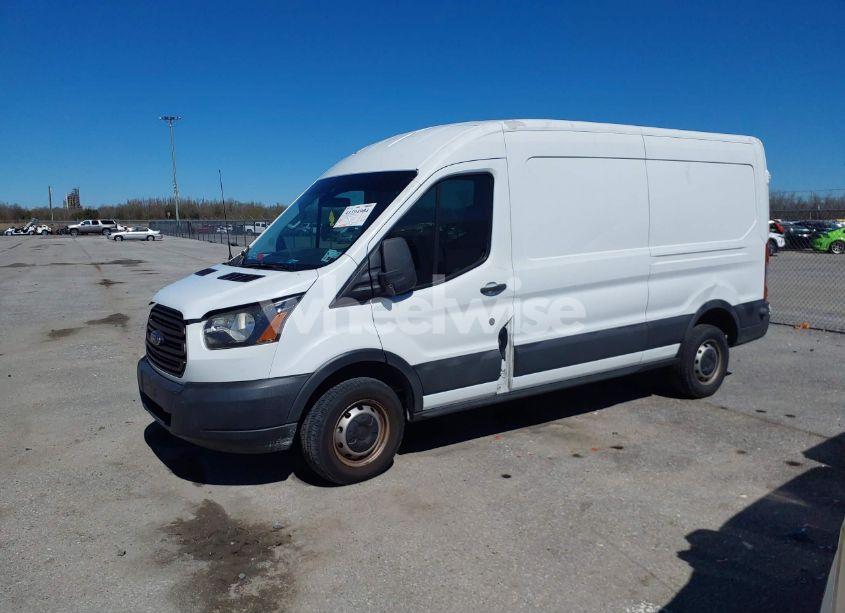 Photo 14 of 2018 Ford Transit-250 (VIN 1FTYR2CG4JKA15216)