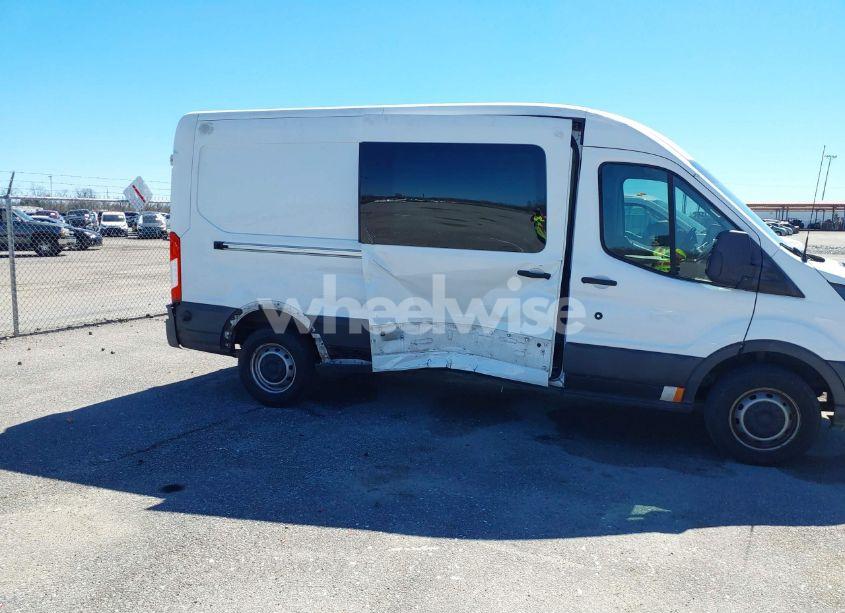 Photo 6 of 2018 Ford Transit-250 (VIN 1FTYR2CG4JKA15216)