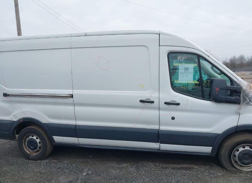 Photo 13 of 2018 Ford Transit-250 (VIN 1FTYR2CG8JKA58019)
