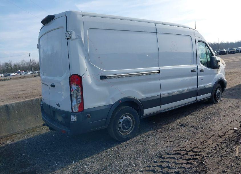 Photo 4 of 2018 Ford Transit-250 (VIN 1FTYR2CG8JKA58019)