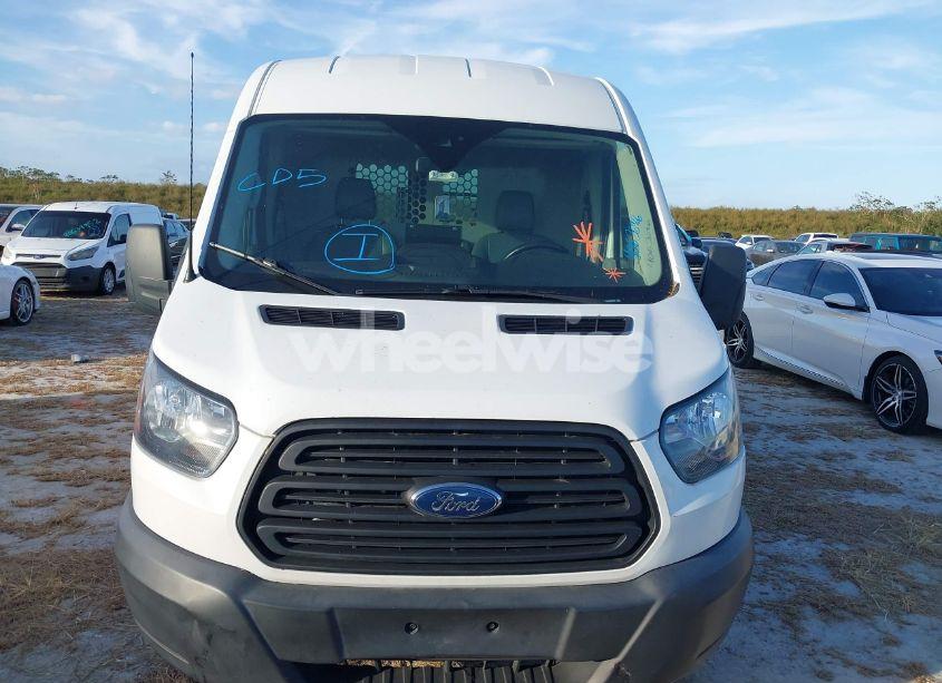 Photo 6 of 2019 Ford Transit-250 (VIN 1FTYR2CM0KKB53830)