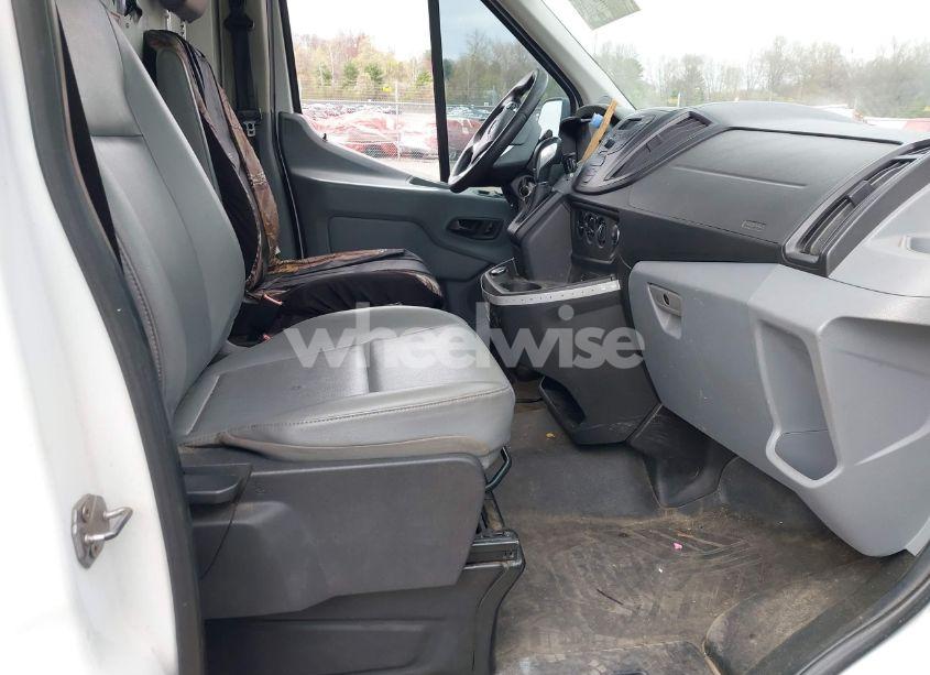 Photo 5 of 2019 Ford Transit-250 (VIN 1FTYR2CM1KKA03886)