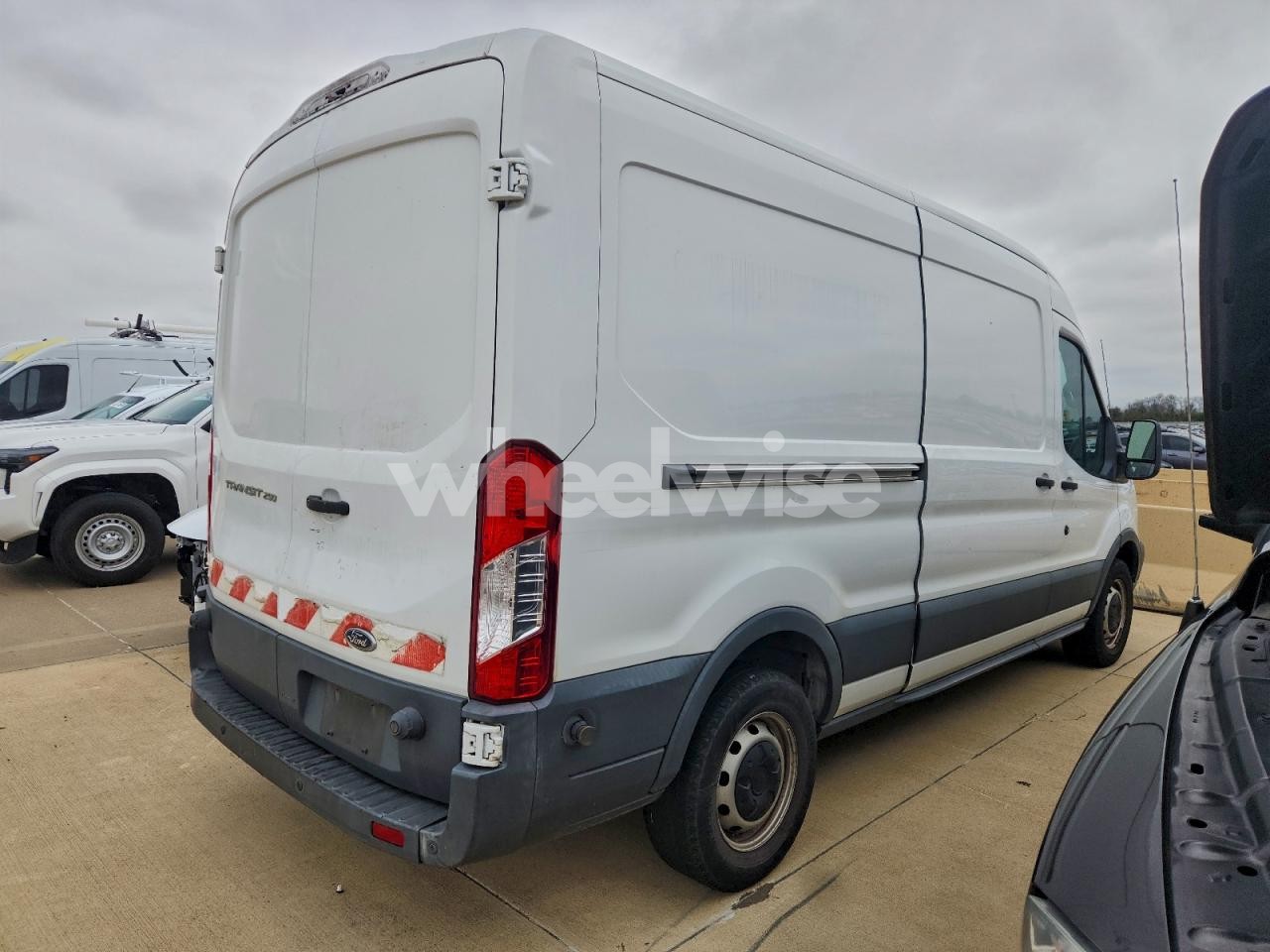 Photo 3 of 2018 FORD TRANSIT DELIVERY VAN (VIN 1FTYR2CM2JKB07821)