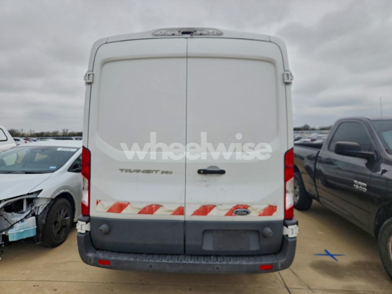 Photo 6 of 2018 FORD TRANSIT DELIVERY VAN (VIN 1FTYR2CM2JKB07821)