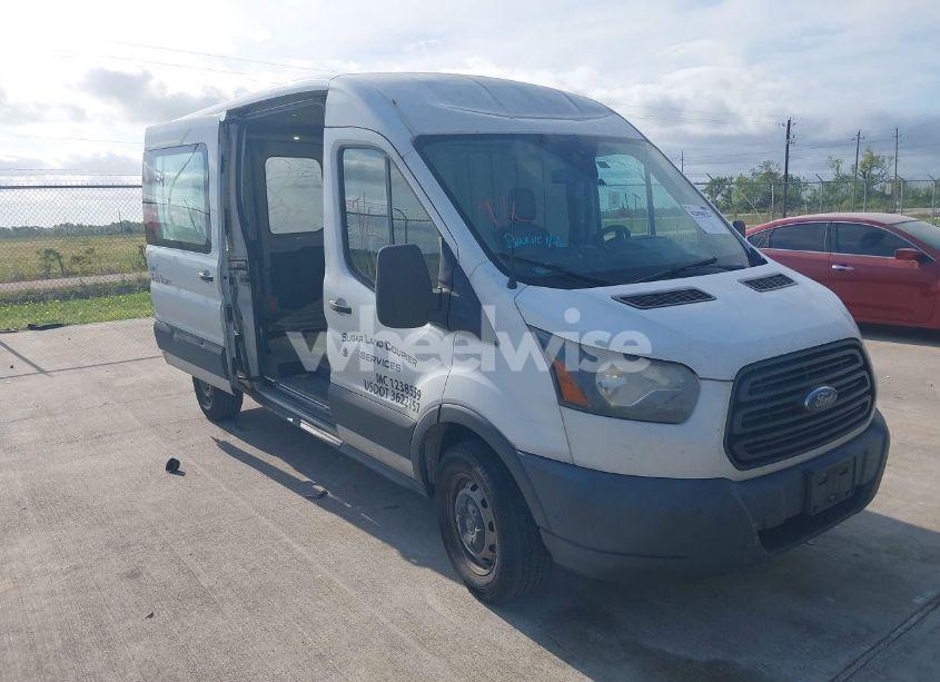 2018 Ford Transit-250 (VIN 1FTYR2CM3JKA19554) main photo