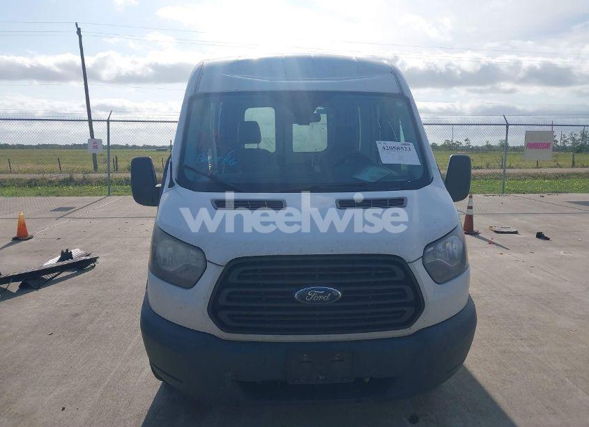 Photo 12 of 2018 Ford Transit-250 (VIN 1FTYR2CM3JKA19554)