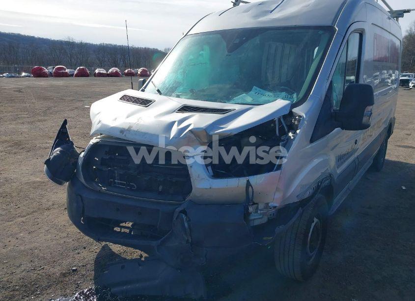 Photo 6 of 2018 Ford Transit-250 (VIN 1FTYR2CM3JKA40811)