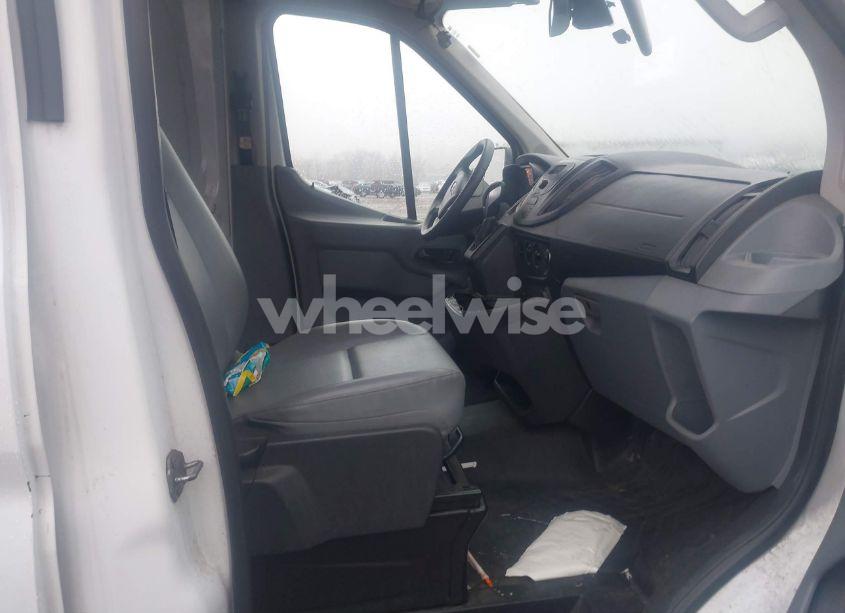Photo 5 of 2018 Ford Transit-250 (VIN 1FTYR2CM3JKB03714)